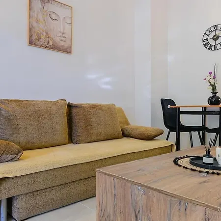 Comfort Loft, 1' Walk To Ippokratio Hospital * Thessaloniki