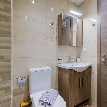 Comfort Loft, 1' Walk To Ippokratio Hospital Apartment *