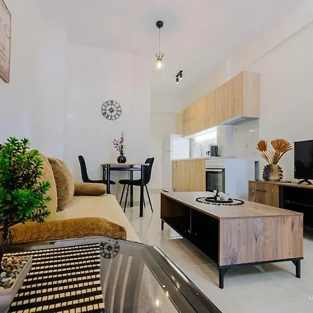 Comfort Loft, 1' Walk To Ippokratio Hospital Apartment